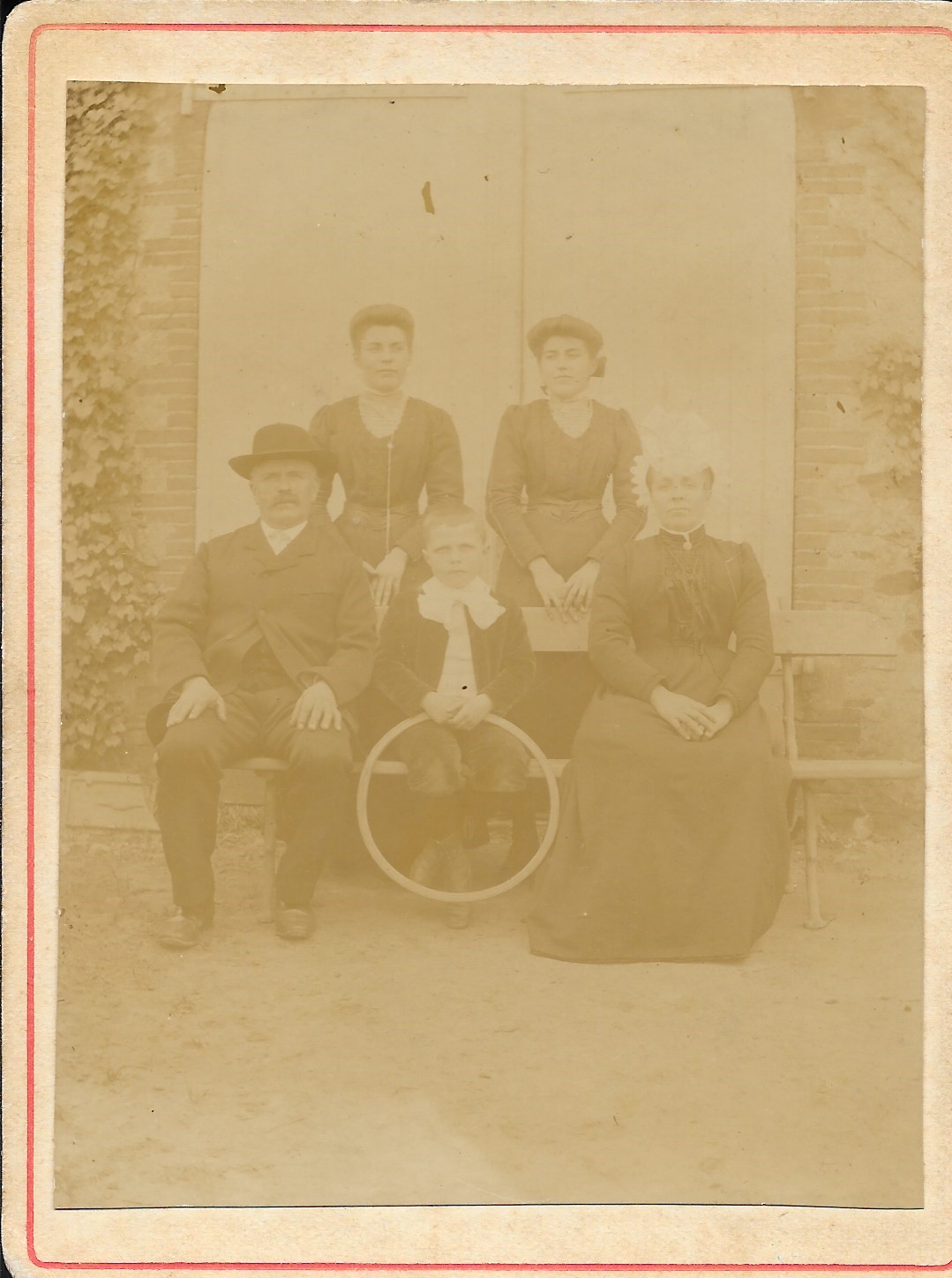 Img216 grands parents barre et leurs 3 enfants